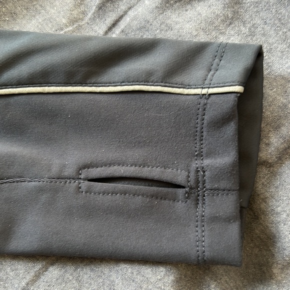 SUGOI Thermal Running Top - Picture 4 of 7